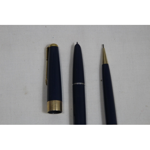 546 - BOXED PARKER PEN