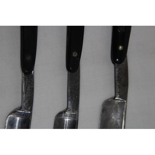 551 - SELECTION OF CUT THROAT RAZORS