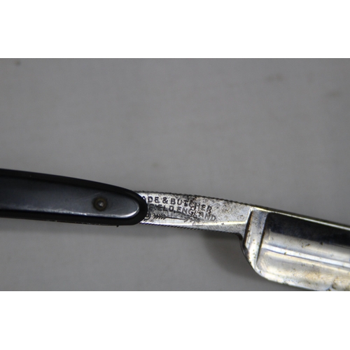 551 - SELECTION OF CUT THROAT RAZORS