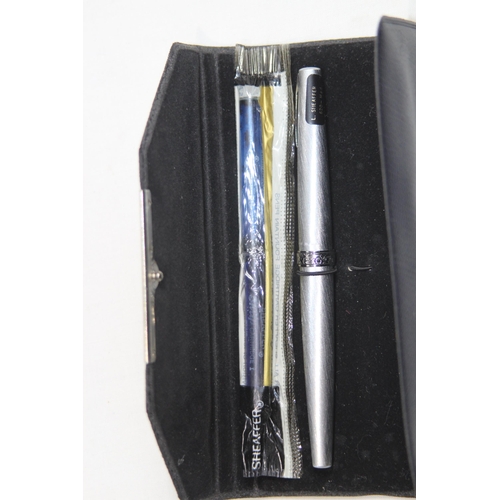 554 - LADY SHEAFER FOUNTAIN PEN