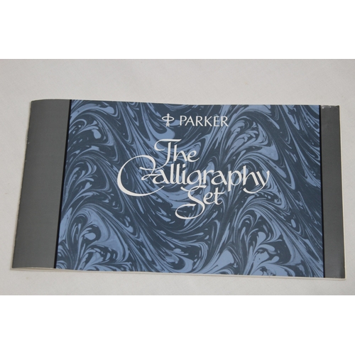 559 - PARKER CALLIGRAPHY SET