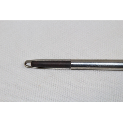 560 - 14CT GOLD NIB PARKER PEN - CASING MISSING