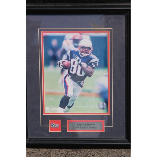 109 - SELECTION OF VARIED PICTURES