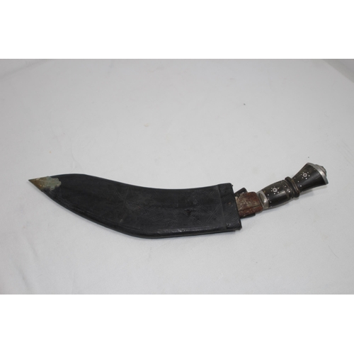 562 - VINTAGE KUKRI