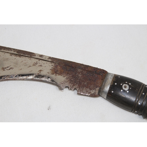 562 - VINTAGE KUKRI