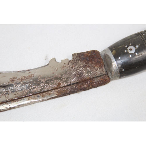 562 - VINTAGE KUKRI