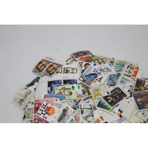 435 - VERY LARGE QTY OF USABLE FESTIVE / PICTORIAL STAMPS WITH A MINIMUM FACE VALUE OF £210