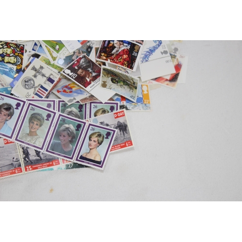 435 - VERY LARGE QTY OF USABLE FESTIVE / PICTORIAL STAMPS WITH A MINIMUM FACE VALUE OF £210