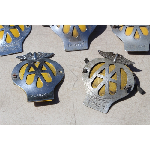 580 - 8 VINTAGE AA BADGES