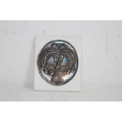 561 - SMALL MARBLE TILE WITH SILVER PLAQUE AND SCENT BOTTLE WITH BLANK SILVER CARTOUCHE
14 X 12CM