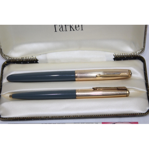 568 - CASED VINTAGE PARKER PEN SET 1/10TH 12CT GOLD WITH PAPERWORK AND ANOTHER SIMILAR PARKER FOUNTAIN PEN