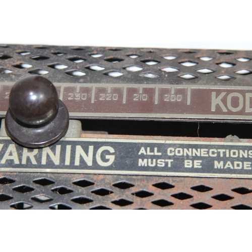 601 - VINTAGE KODASCOPE MODAL D PROJECTOR