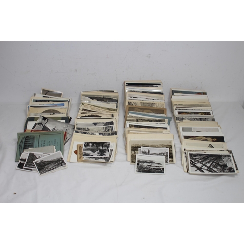 563 - COLLECTION OF VINTAGE POSTCARDS