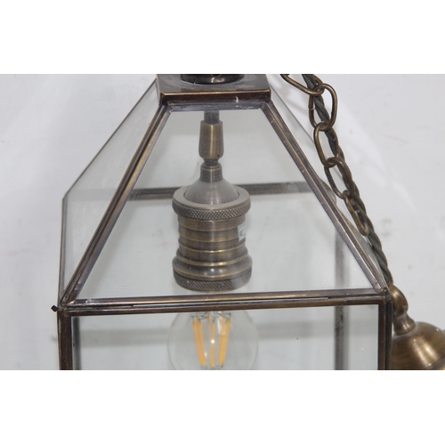 471 - HANGING LANTERN