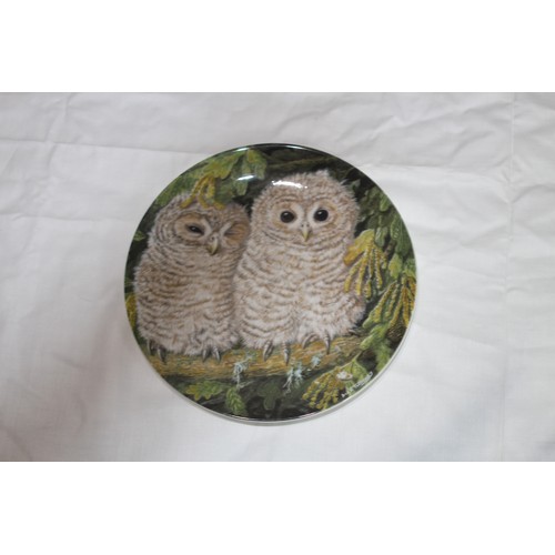 161 - QUANTITY OF MISCELLANEOUS PICTURE PLATES
25CM