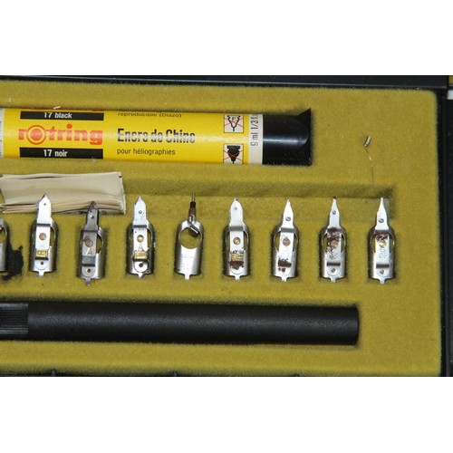 263 - WRITING AND DRAWING SET WITH ACCESSORIES