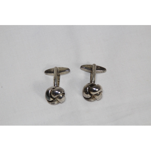 832 - PAIR OF VINTAGE BOXED SILVER CUFFLINKS