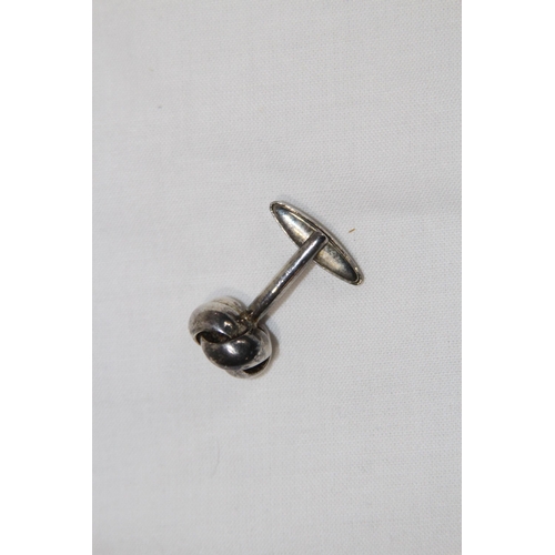 832 - PAIR OF VINTAGE BOXED SILVER CUFFLINKS