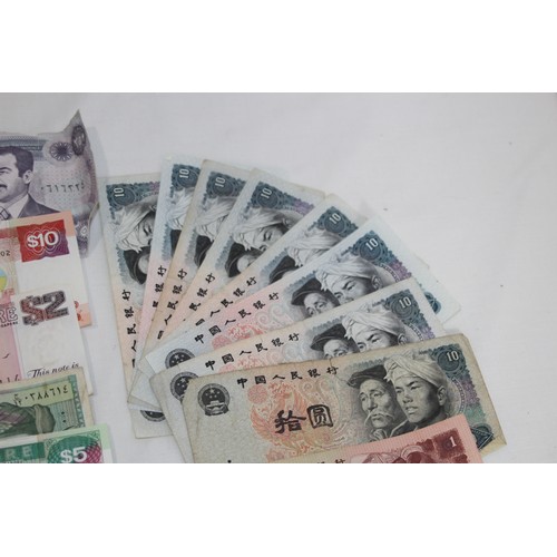 800 - QUANTITY OF FOREIGN COINS AND NOTES