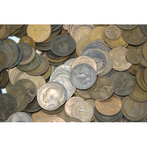 804 - LARGE QUANTITY OF BRITISH COPPER COINAGE INCLUDING ANTIQUE