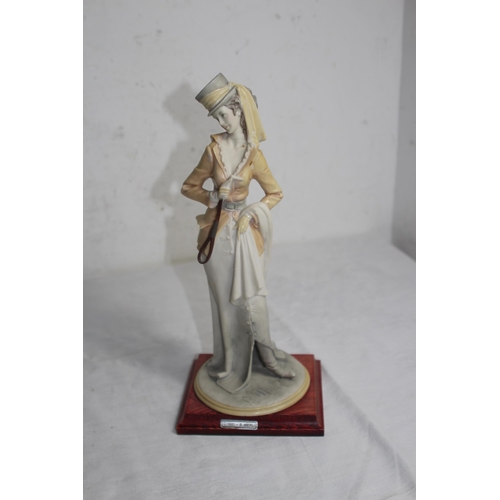 646 - VINTAGE BRUNO MERLI CAPODIMONTE FIGURINE 
35CM
