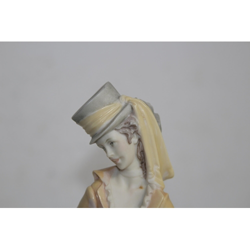 646 - VINTAGE BRUNO MERLI CAPODIMONTE FIGURINE 
35CM