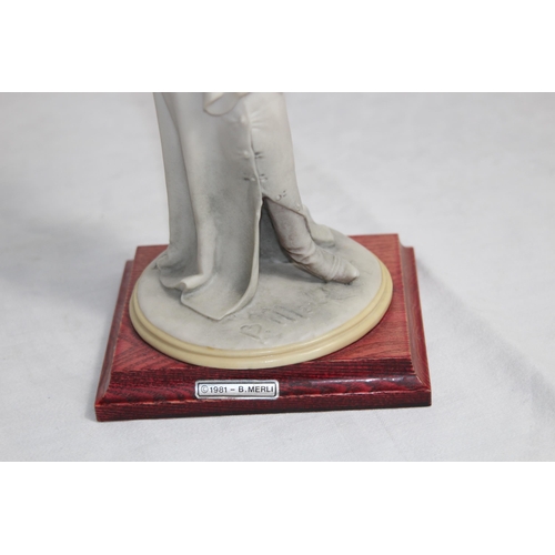 646 - VINTAGE BRUNO MERLI CAPODIMONTE FIGURINE 
35CM