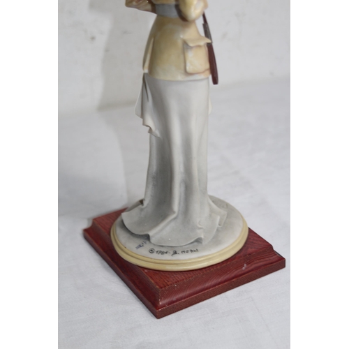 646 - VINTAGE BRUNO MERLI CAPODIMONTE FIGURINE 
35CM