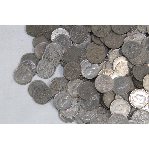 805 - QUANTITY OF POST 1946 SIX PENNY PIECES