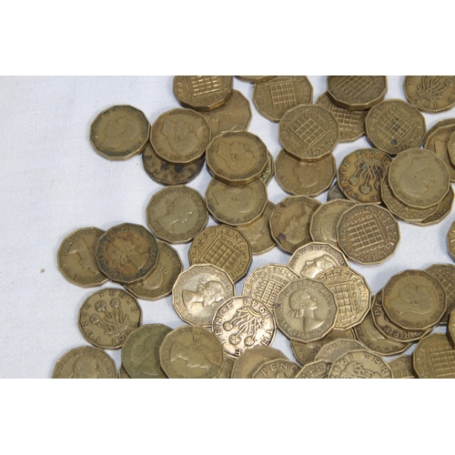 806 - QUANTITY OF VINTAGE THREE PENNY PIECES