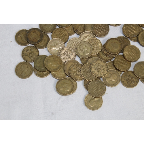 806 - QUANTITY OF VINTAGE THREE PENNY PIECES