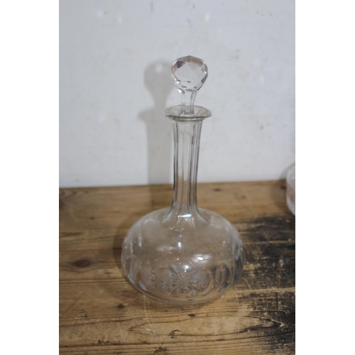 166 - QUANTITY OF DECANTERS x4