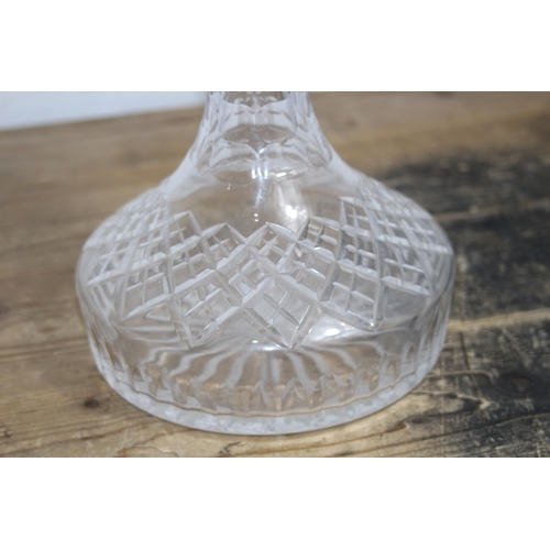 166 - QUANTITY OF DECANTERS x4