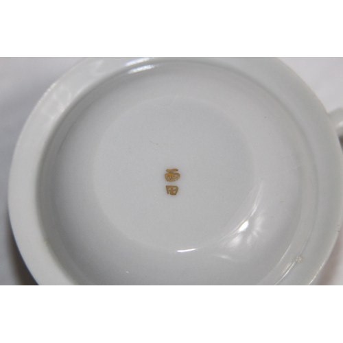 169 - QUANTITY OF ANTIQUE CHINA