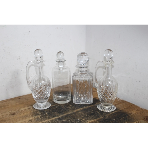 170 - QUANTITY OF DECANTERS x4