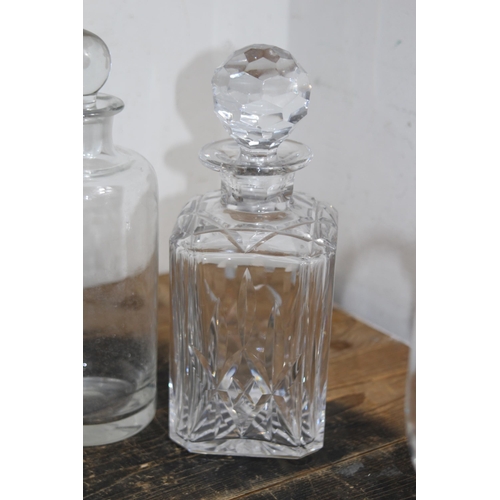 170 - QUANTITY OF DECANTERS x4