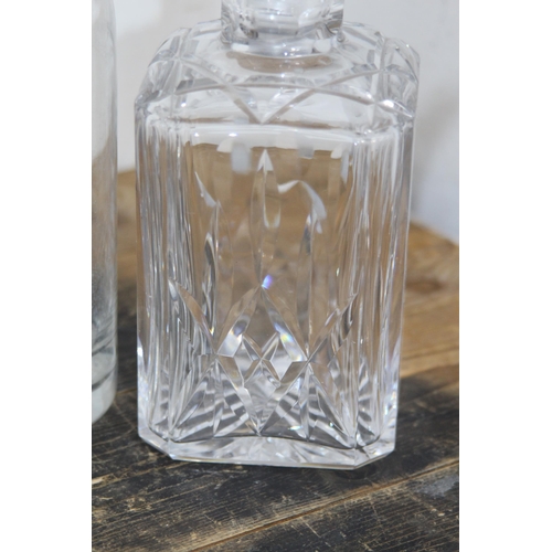 170 - QUANTITY OF DECANTERS x4