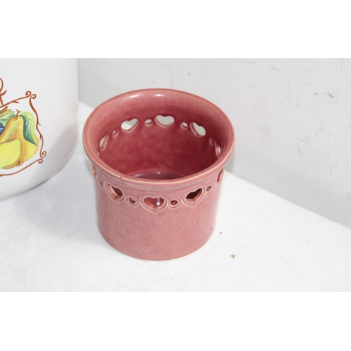 200 - QUANTITY OF WEST GERMAN CHINA AND RUMTOPF 
23 X 19CM