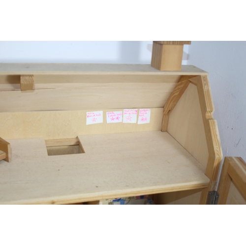 517 - WOODEN DOLLS HOUSE AND FURNITURE
60 X 25 X 69CM