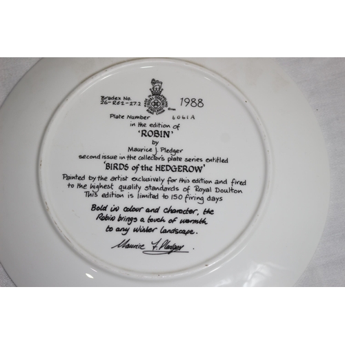 209 - QUANTITY OF COLLECTABLE CHINA INCLUDING LLADRO AND ROYAL DOULTON