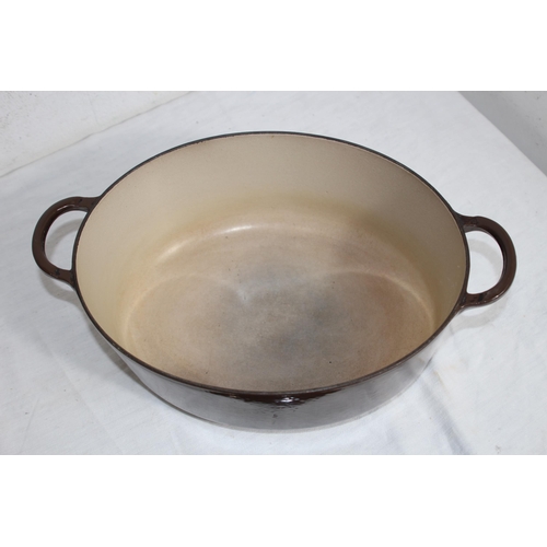 310 - LE CREUSET CASSEROLE DISH SIZE E