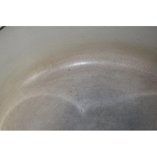 310 - LE CREUSET CASSEROLE DISH SIZE E