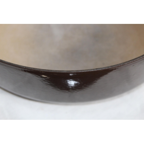 310 - LE CREUSET CASSEROLE DISH SIZE E