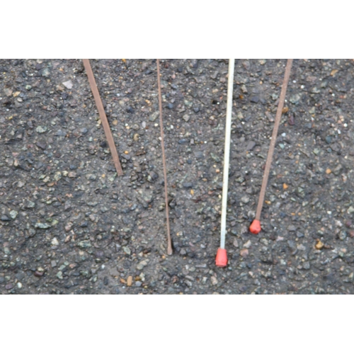 360 - QUANTITY OF FENCING FOILS AND MASK