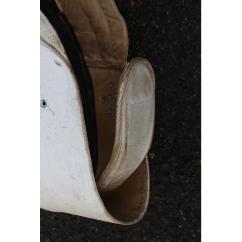 360 - QUANTITY OF FENCING FOILS AND MASK