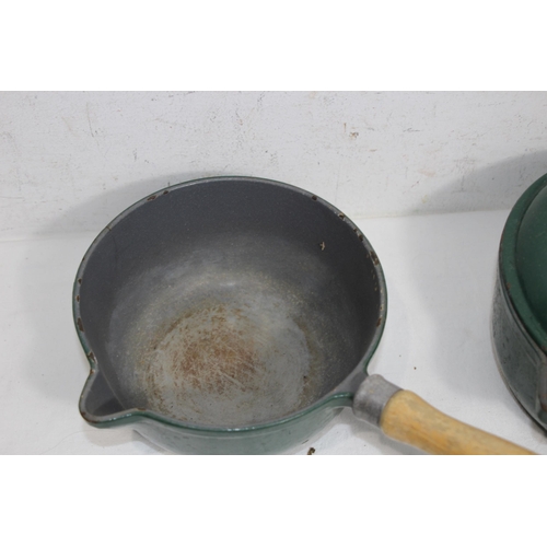 316 - QUANTITY OF GREEN LE CRESUET STYLE PANS x4