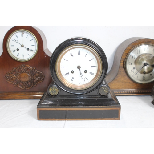 323 - FOUR VINTAGE CLOCKS 
28 X 24 X 12CM