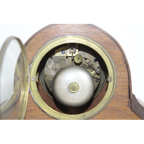 323 - FOUR VINTAGE CLOCKS 
28 X 24 X 12CM