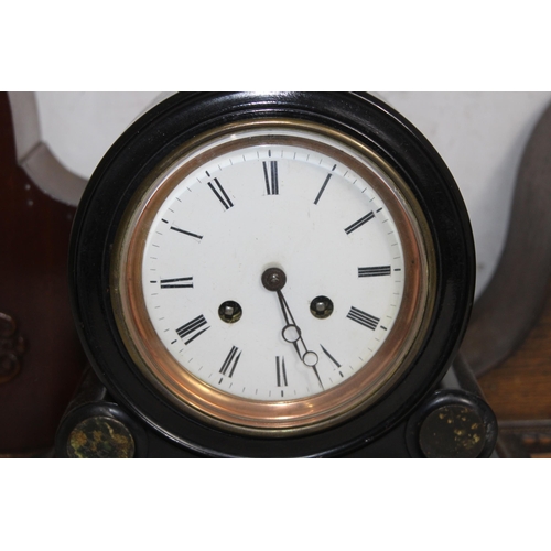 323 - FOUR VINTAGE CLOCKS 
28 X 24 X 12CM