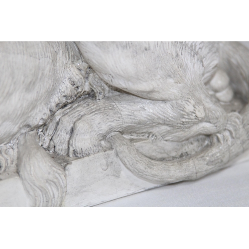 324 - CONOVA STONE LION FIGURE 
30 X 10 X 14CM